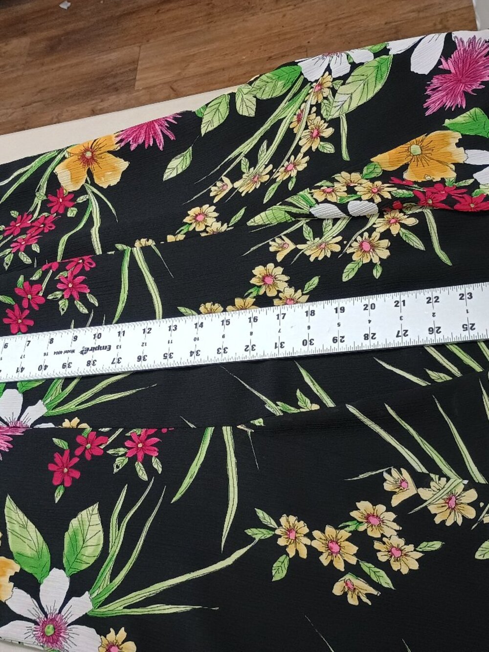 Michele Michelle Black Floral Midi Skirt Set Size Med/Lg - Picture 6 of 16